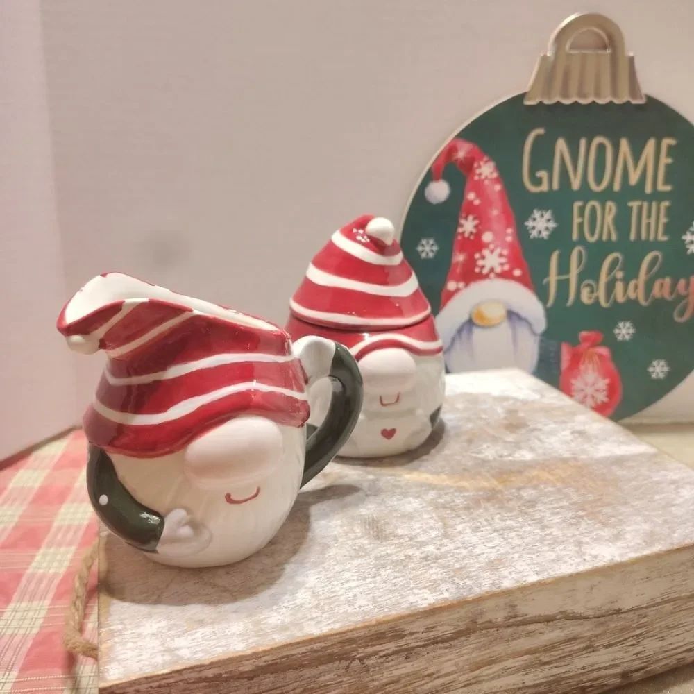10 Strawberry Street Gnome Sugar and Creamer Set. CH2
